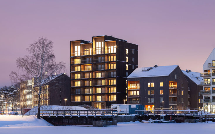 最高的木房屋在瑞典完成缩略图